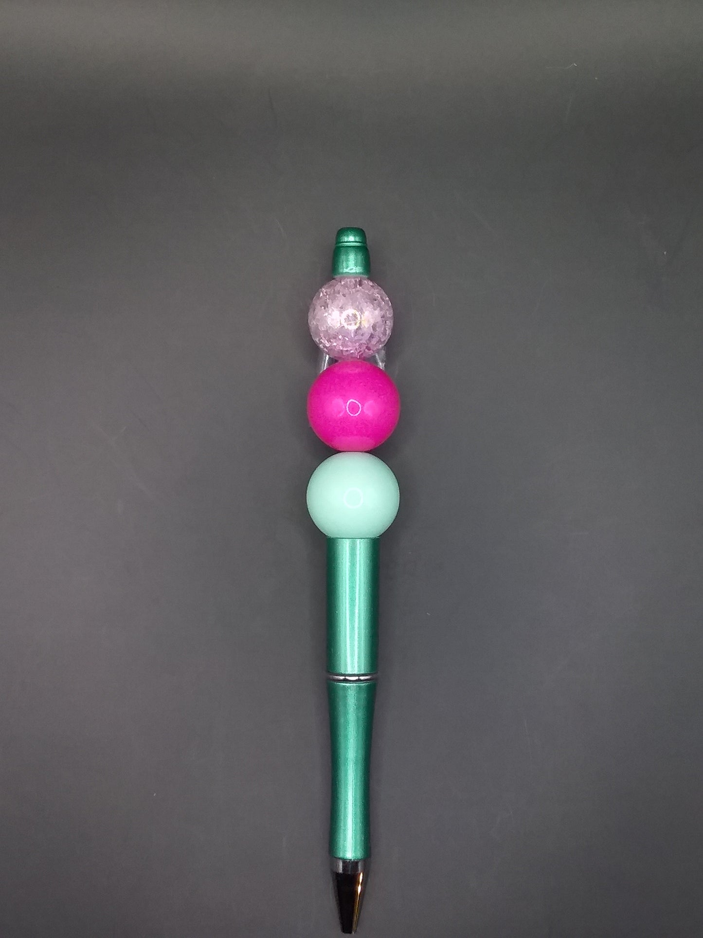 P62 Green Pen Pink and Mint Beads